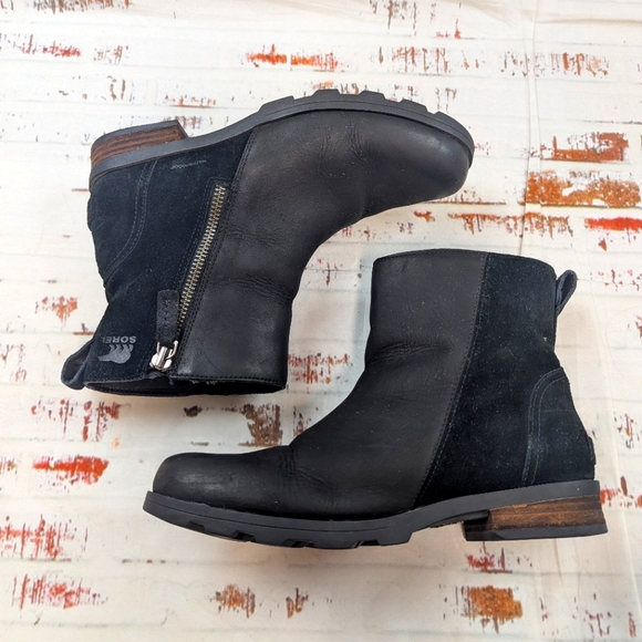 Sorel Shoes - Sorel Leather And Suade Ankle Booties